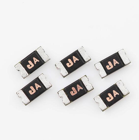 1206貼片可恢復(fù)保險(xiǎn)絲