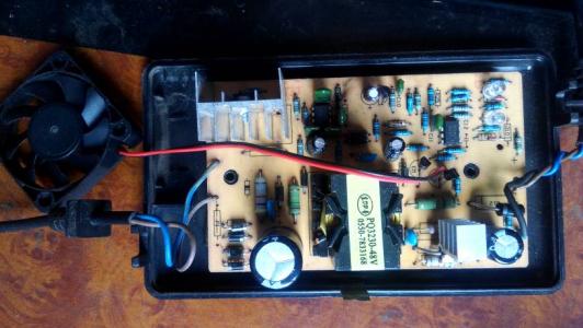 自恢復(fù)保險絲安裝在監(jiān)控設(shè)備上